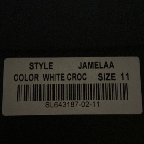 White Summer Sandals - Picture 4 of 4